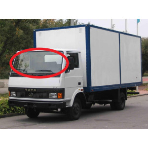 TATA 613(стекло лобовое)