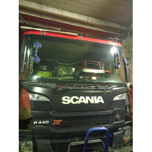 Scania Euro 6(стекло лобовое)