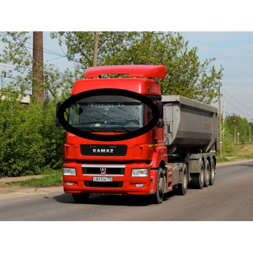 Kamaz 5490(стекло лобовое)