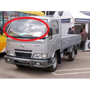Dong Feng EQ 1030(стекло лобовое)