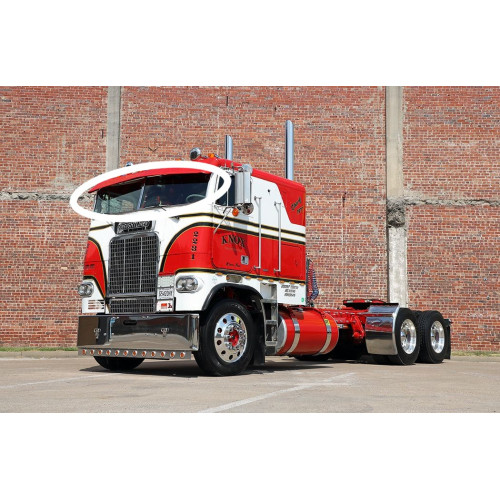Freightliner FLB