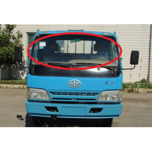 FAW 1051(стекло лобовое)