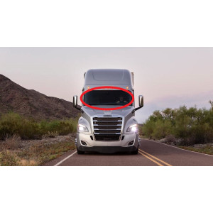 Freightliner Cascadia(половинки правая/левая стекло лобовое)