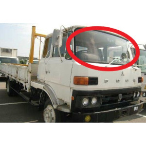 Mitsubishi Fuso Fighter FK415 широкая кабина(стекло лобовое)