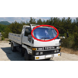 Toyota Dyna(стекло лобовое)